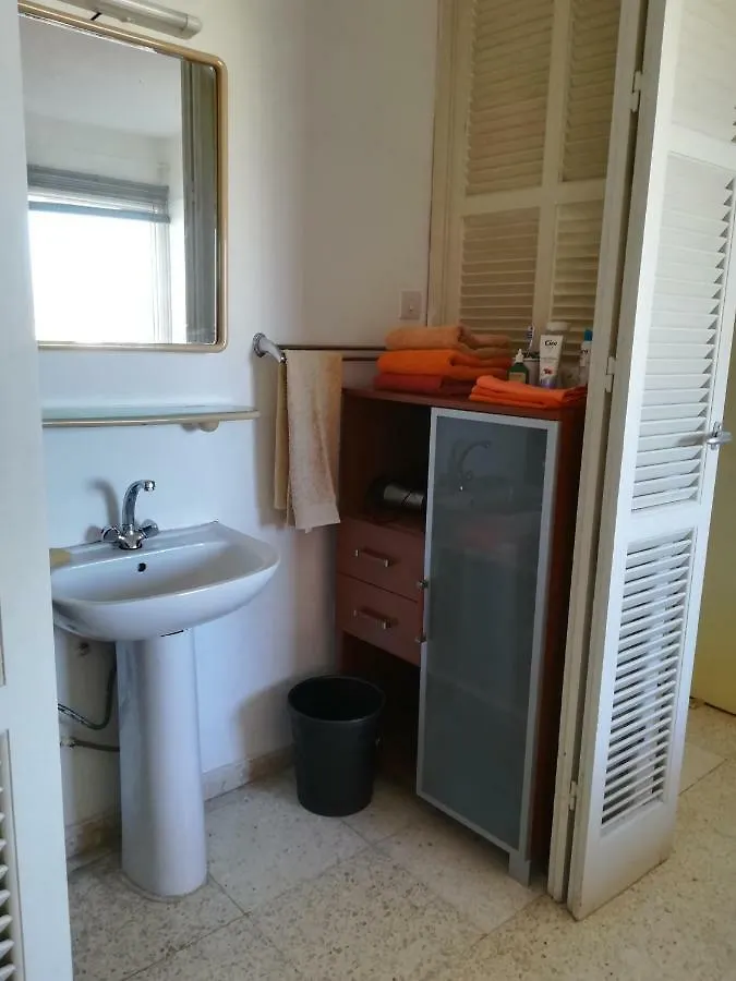 Sevi'S Place, 3 Bedroom Flat, 110 S.M Larnaca 0*,